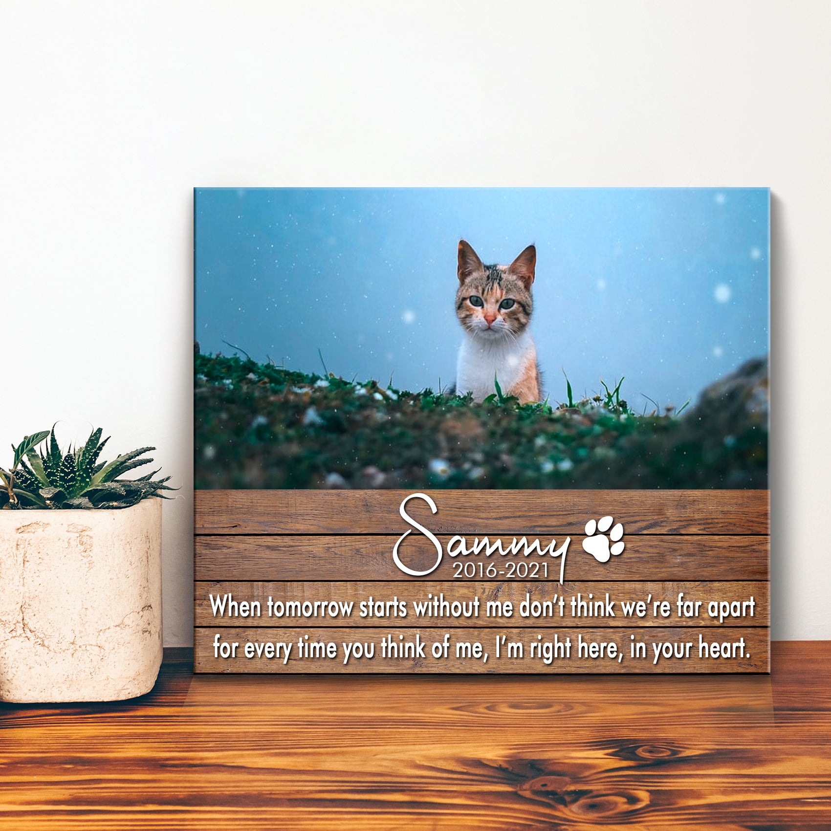Cat Memorial Sign - Image by Tailored Canvases